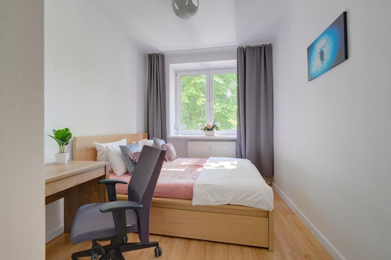 Nowolipki 24 3br Flat With Balcony Apartmán